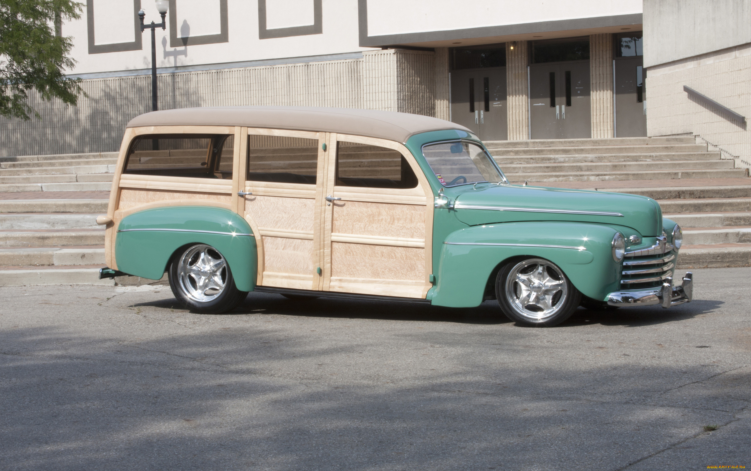 S van r. 1946 Ford Custom. Вуди кар Ford. Woodie (car body Style). Автомобиль хот род Вуди.